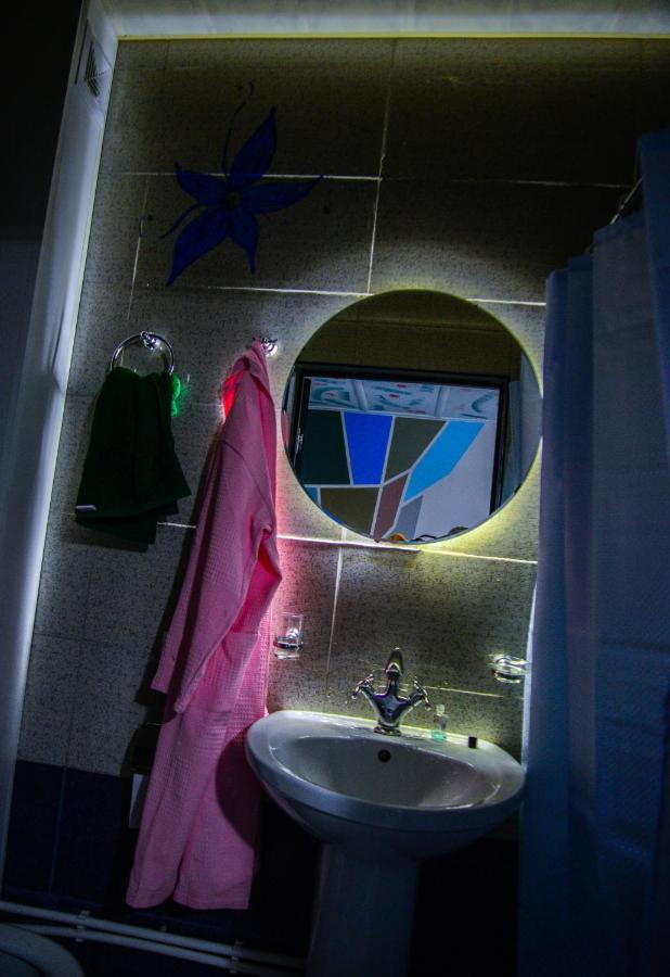 Paxlava Guesthouse & Restaurant Dilijan Bagian luar foto