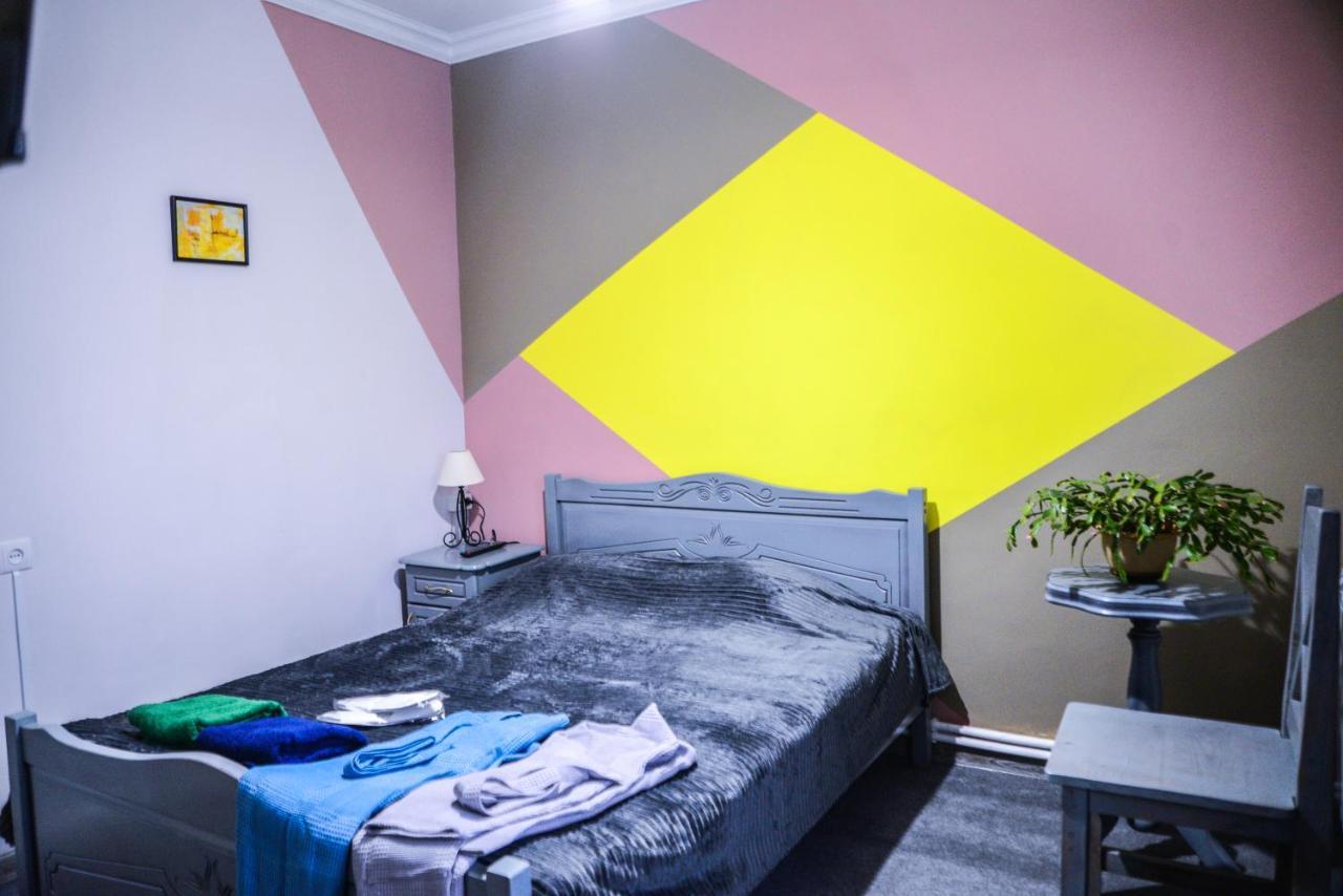 Paxlava Guesthouse & Restaurant Dilijan Bagian luar foto